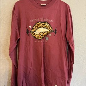 Simply southern shirt size M